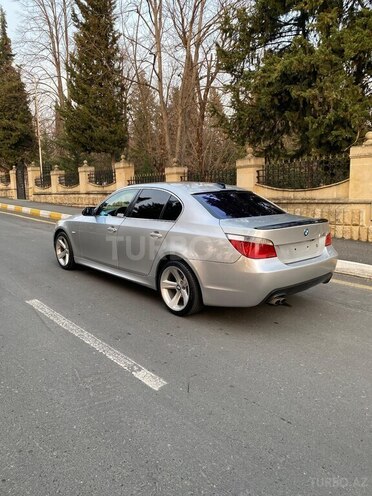 BMW 520 2003, 131,000 km - 2.2 l - Zaqatala