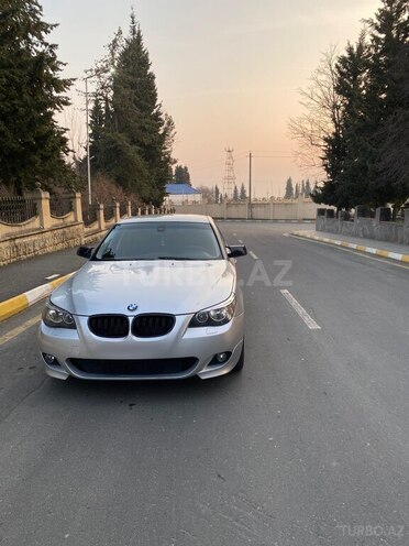 BMW 520 2003, 131,000 km - 2.2 l - Zaqatala
