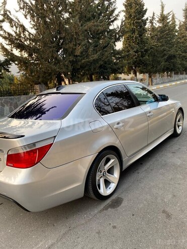 BMW 520 2003, 131,000 km - 2.2 l - Zaqatala