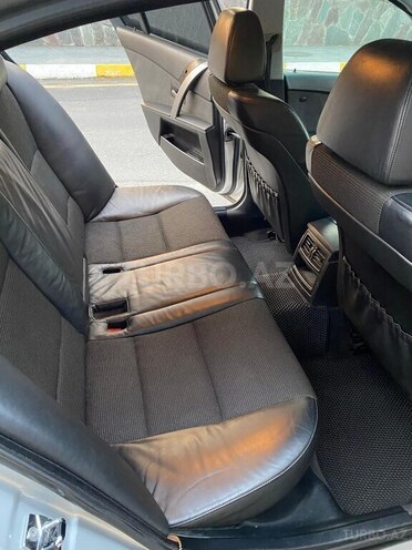 BMW 520 2003, 131,000 km - 2.2 l - Zaqatala