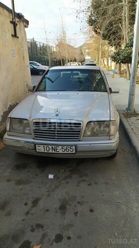 Mercedes E 250 1995, 250,000 km - 2.5 l - Bakı