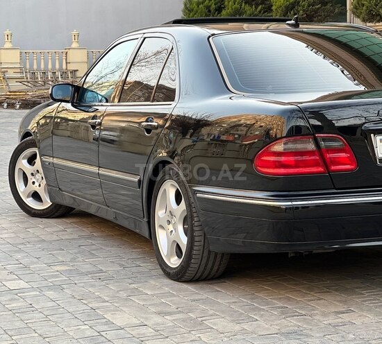 Mercedes E 240 2000, 305,000 km - 2.4 l - Bakı