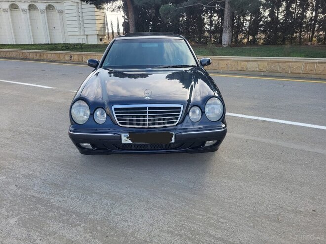 Mercedes E 240 2000, 245,000 km - 2.4 l - Gəncə