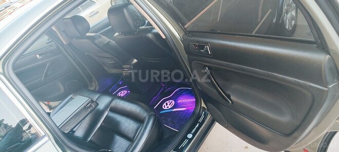 Volkswagen Passat 2001, 217,000 km - 1.8 l - Bakı