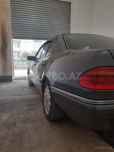 Mercedes E 200 1996, 252,204 km - 2.0 л - Şəmkir