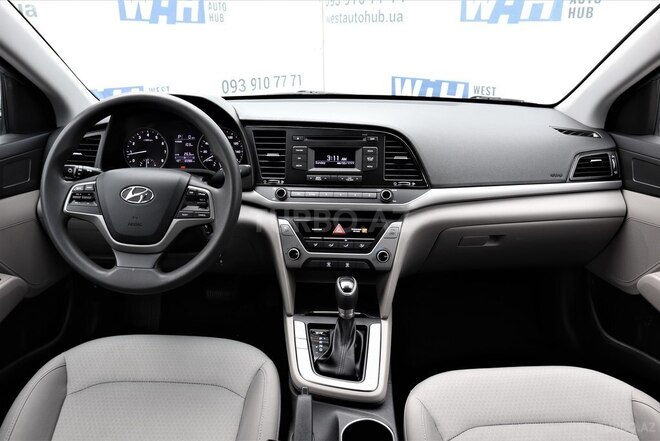 Hyundai Elantra 2016, 319,000 km - 2.0 л - Bakı