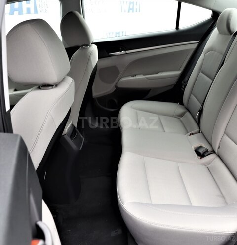 Hyundai Elantra 2016, 319,000 km - 2.0 л - Bakı