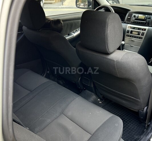 Toyota Corolla 2005, 196,543 km - 1.4 l - Bakı
