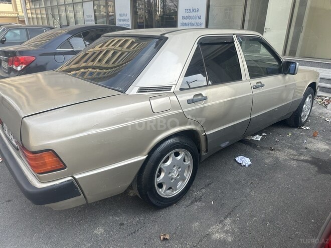 Mercedes 190 1989, 234,000 km - 2.0 л - Bakı