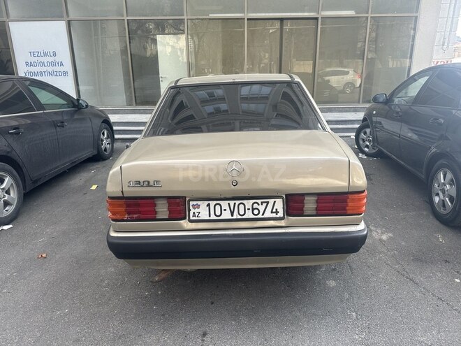 Mercedes 190 1989, 234,000 km - 2.0 л - Bakı