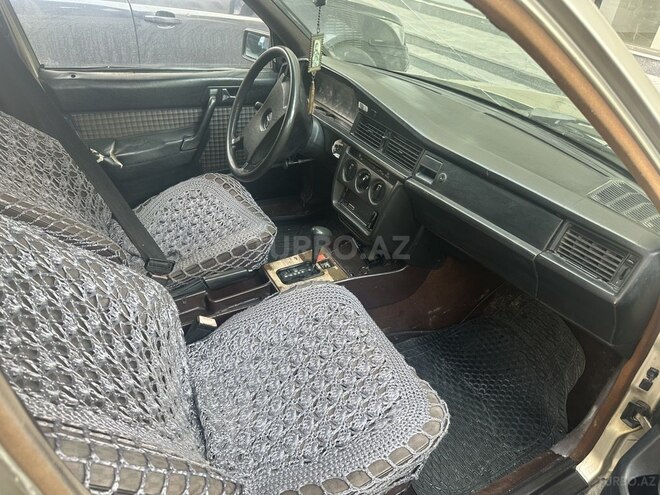 Mercedes 190 1989, 234,000 km - 2.0 л - Bakı