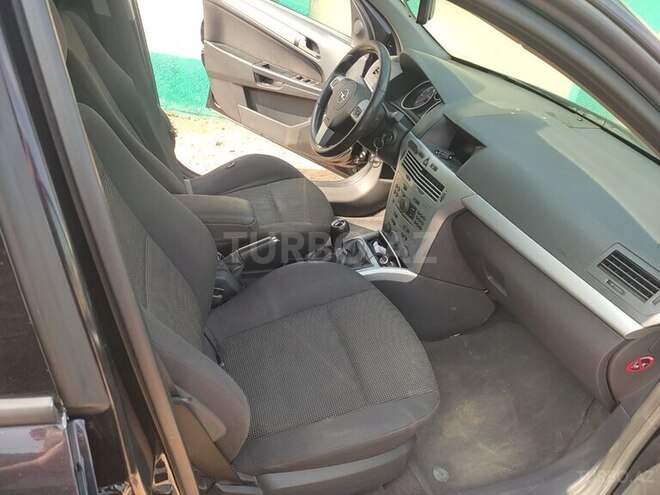 Opel Astra 2008, 244,000 km - 1.7 л - Bakı