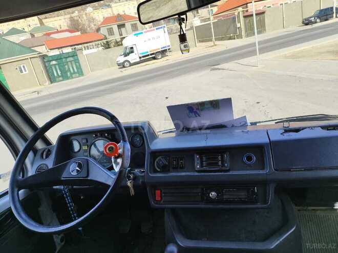 Mercedes 410 D 1996, 300,000 km - 2.9 л - Bakı