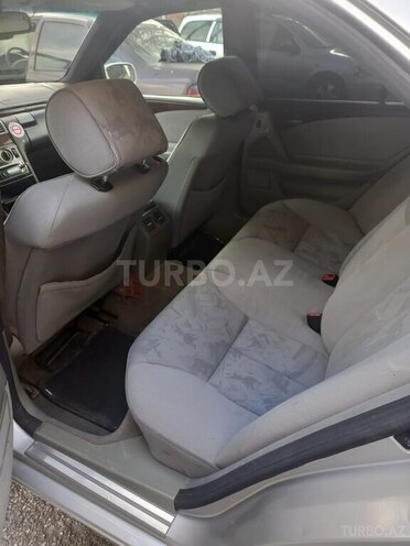 Mercedes E 320 1995, 373,570 km - 3.2 l - Bakı