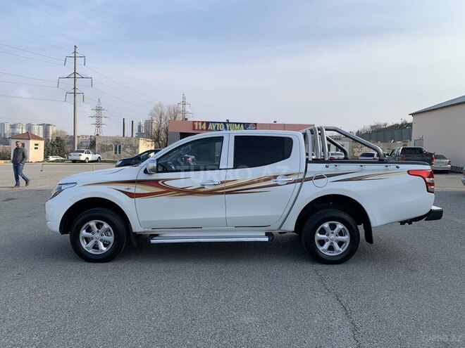 Mitsubishi L200 2016, 173,540 km - 2.4 l - Bakı