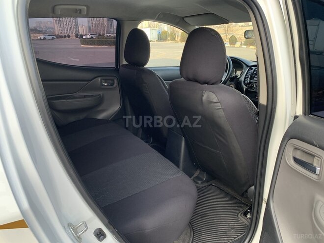 Mitsubishi L200 2016, 173,540 km - 2.4 l - Bakı