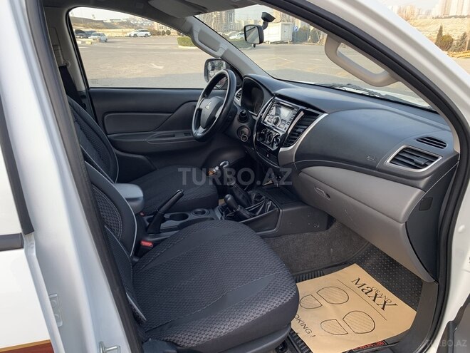 Mitsubishi L200 2016, 173,540 km - 2.4 l - Bakı
