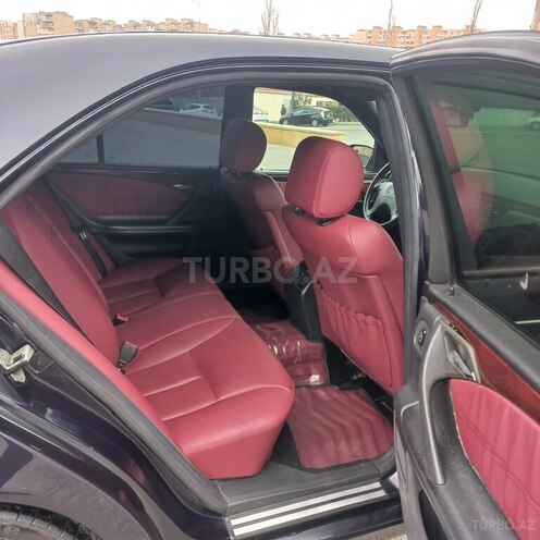 Mercedes E 240 2001, 426,000 km - 2.4 l - Bakı