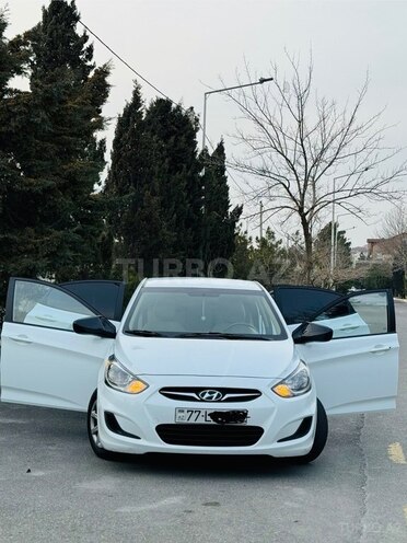 Hyundai Accent 2013, 205,000 km - 1.6 л - Bakı