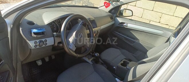 Opel Astra 2005, 182,000 km - 1.3 l - Gəncə