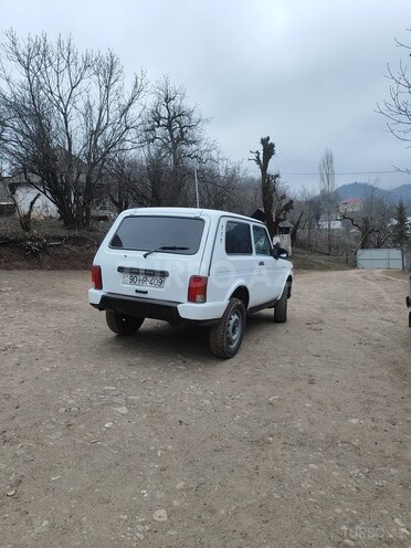 LADA (VAZ) Niva 2010, 160,000 km - 1.7 л - Lerik