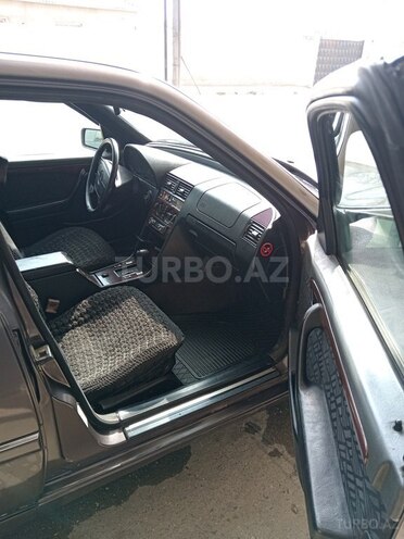 Mercedes C 220 1994, 678,064 km - 2.2 l - Bakı