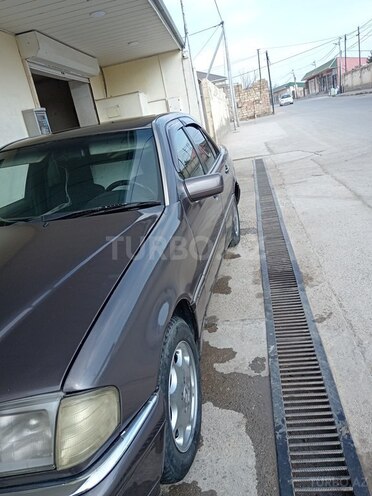 Mercedes C 220 1994, 678,064 km - 2.2 l - Bakı