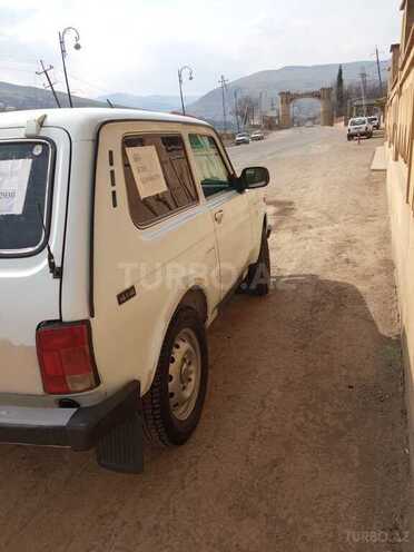 LADA (VAZ) Niva 2005, 100,000 km - 1.7 l - Yardımlı