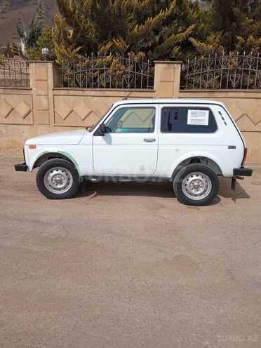 LADA (VAZ) Niva 2005, 100,000 km - 1.7 l - Yardımlı