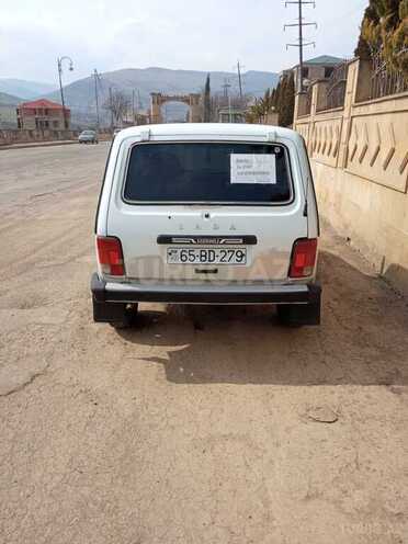 LADA (VAZ) Niva 2005, 100,000 km - 1.7 l - Yardımlı