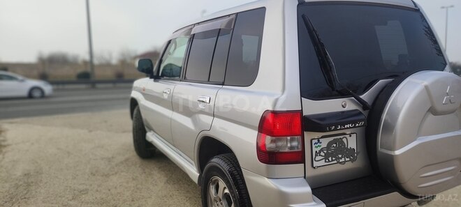 Mitsubishi Pajero io 2001, 390,000 km - 2.0 l - Bakı