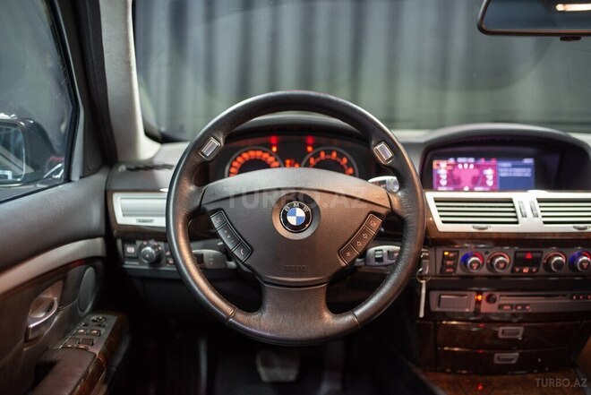 BMW 760