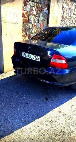 Opel Vectra 1995, 150,000 km - 2.0 l - Qusar