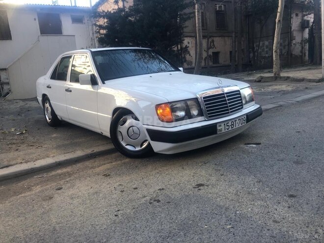 Mercedes E 230 1990, 145,676 km - 2.5 l - Bakı