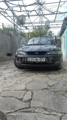 Opel Vectra 1996, 300,000 km - 1.6 l - Ağstafa