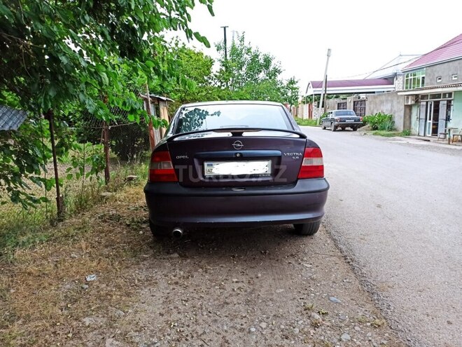 Opel Vectra 1996, 300,000 km - 1.6 l - Ağstafa