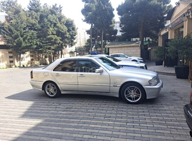 Mercedes C 180 1999, 450,000 km - 1.8 l - Bakı