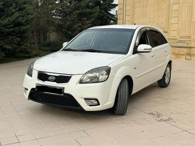 Kia Rio 2010, 280,000 km - 1.5 l - Ucar