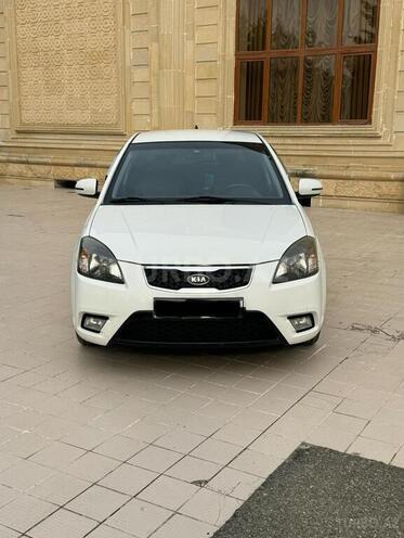 Kia Rio 2010, 280,000 km - 1.5 l - Ucar