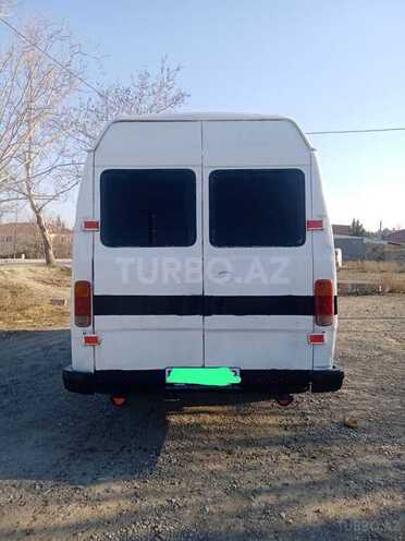 Mercedes 208 D 1987, 350,000 km - 2.5 л - Mingəçevir