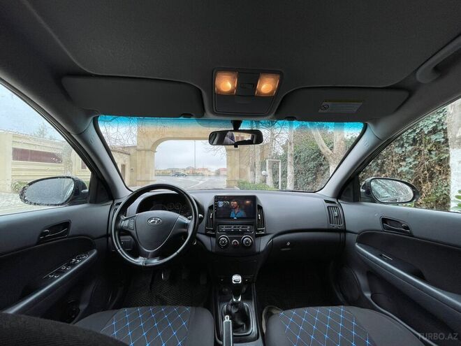 Hyundai i30 2011, 298,000 km - 1.6 л - Bakı