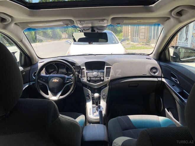 Chevrolet Cruze 2011, 300,000 km - 1.4 l - Ağdaş