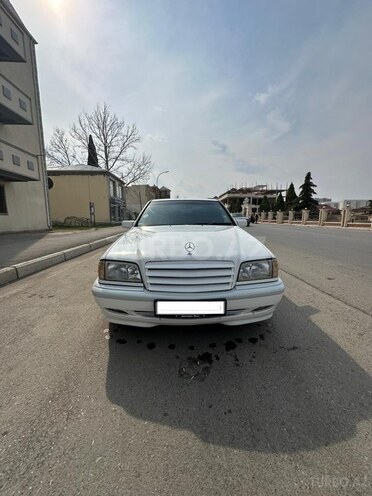 Mercedes C 200 1999, 268,000 km - 2.0 l - Gəncə
