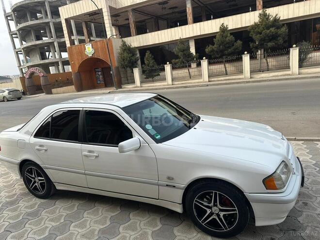Mercedes C 200 1999, 268,000 km - 2.0 l - Gəncə