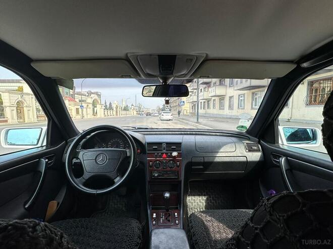 Mercedes C 200 1999, 268,000 km - 2.0 l - Gəncə