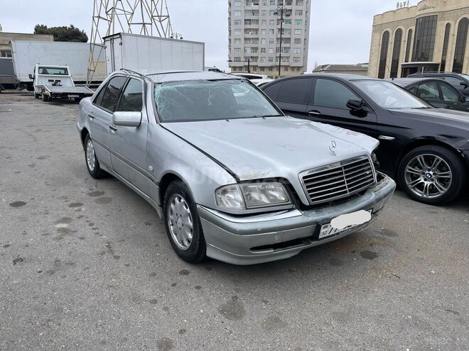 Mercedes C 240 1998, 215,794 km - 2.4 l - Bakı