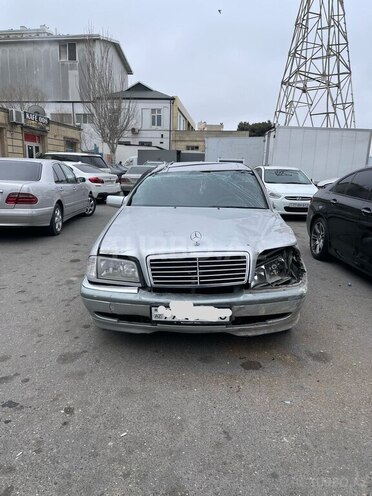 Mercedes C 240 1998, 215,794 km - 2.4 l - Bakı