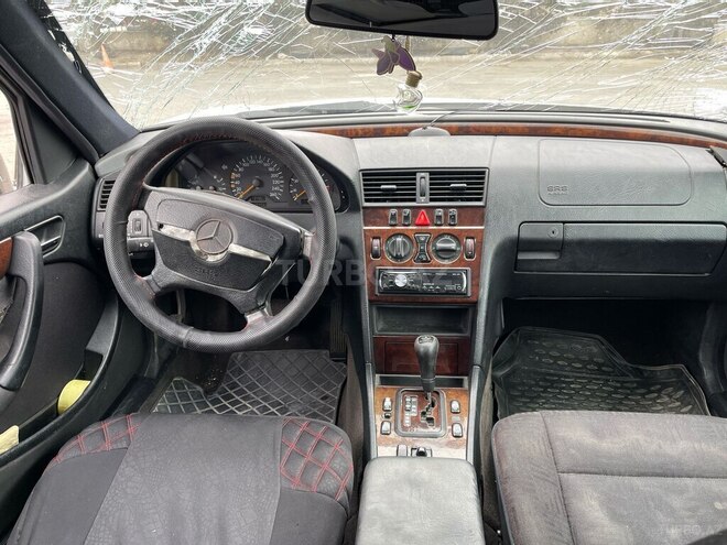 Mercedes C 240 1998, 215,794 km - 2.4 l - Bakı