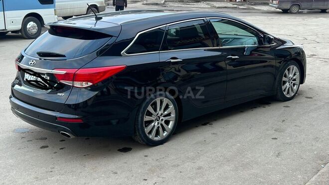 Hyundai i40 2011, 201,000 km - 1.7 l - Quba