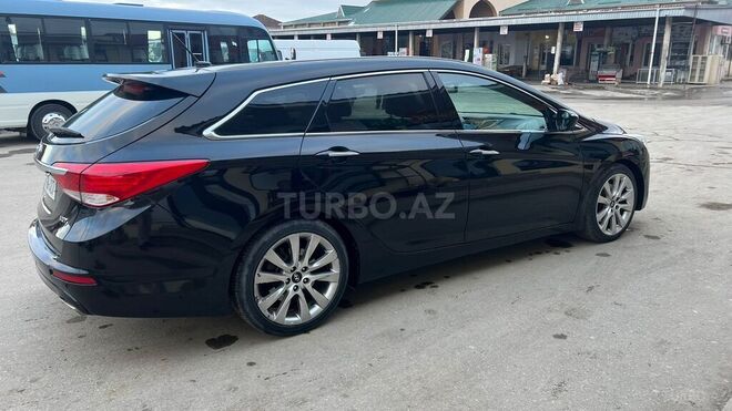 Hyundai i40 2011, 201,000 km - 1.7 l - Quba